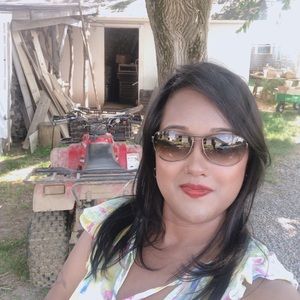 Meet your Posher, Valerie